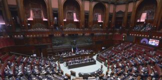 Ue, ok della Camera a risoluzione maggioranza su comunicazioni Meloni