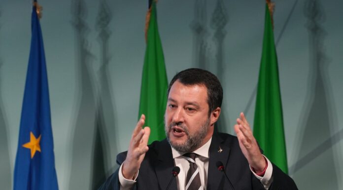 Bce, Salvini “Sconcertante bruciare miliardi di risparmi”