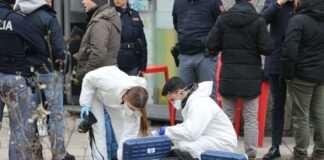 Agguato a Milano, ucciso il titolare di un bar