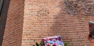 In migliaia a Roma per l’ultimo saluto a Sinisa Mihajlovic