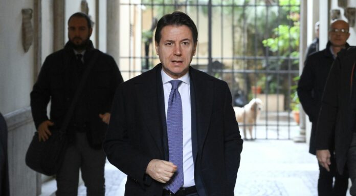 Qatargate, Conte “Stop consulenze all’estero per i parlamentari”