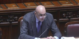 Crosetto “Mandare via i burocrati del no o l’Italia non riparte”