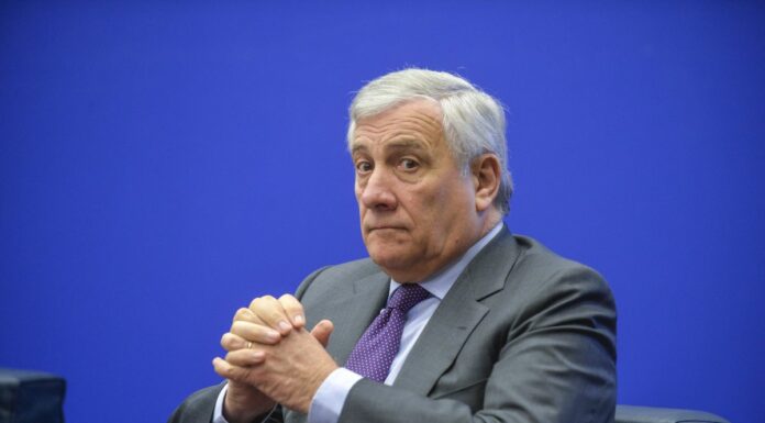 Iran, Tajani incontra l’ambasciatore “Stop pena di morte e repressione”