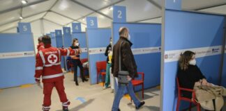 Covid, riprendono i test a Fiumicino per i voli provenienti dalla Cina