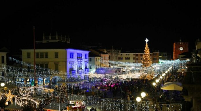 Natale, Brugnaro “Tanti eventi accoglieranno famiglie e bambini”