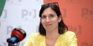 Pd, Elly Schlein si candida alla segreteria “Parte una nuova storia”
