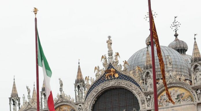 A Venezia ordinanza del sindaco a tutela del decoro per la notte di Natale