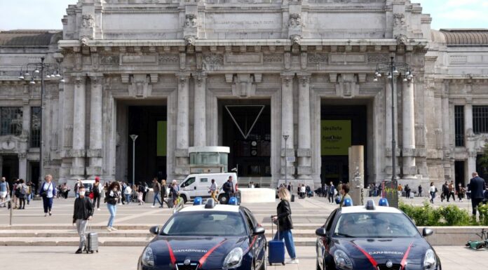 Turista accoltellata, aggressore fermato in Stazione Centrale a Milano