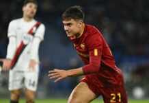 Magia Dybala, la Roma batte il Genoa e va ai quarti