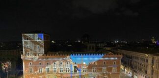 Palazzo Venezia si illumina con le foto di “Roma silenziosa bellezza”