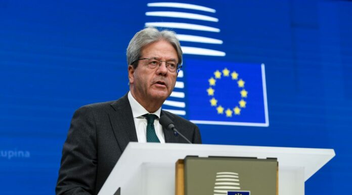 Eurozona, Gentiloni “Si può evitare profonda recessione”