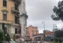Il maltempo provoca danni in molte zone di Napoli
