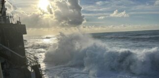 Maltempo, in Liguria danni per forte mareggiata