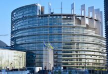 Ucraina, Parlamento Ue “Serve un tribunale speciale per i crimini russi”