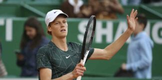 Australian Open, Sinner fatica ma va agli ottavi