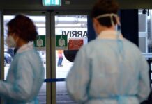 Covid, in Italia calano incidenza e Rt