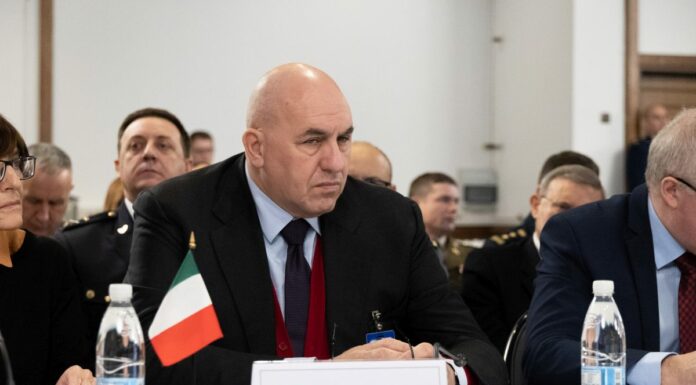 Ucraina, Crosetto al Gruppo di Contatto “Impegno comune per sostegno”