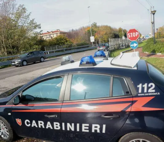 Scontro tra un suv e uno scooter in Versilia, morto un 17enne. Conducente dell’auto in fuga senza chiamare i soccorsi