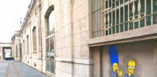 Milano, al Memoriale della Shoah murales su “i Simpson deportati”
