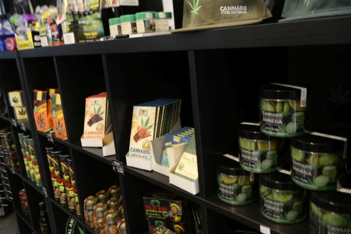 negozio vendita derivati della cannabis