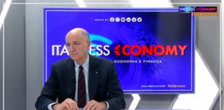 Passera “Tassi negativi non potevano durare, ma serve prudenza”