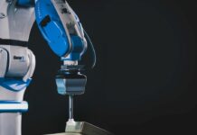 Comau e Politecnico Bari insieme per progetti innovativi della robotica