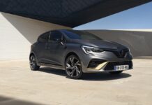 Renault Clio E-Tech Hybrid, porta avanti la Renaulution