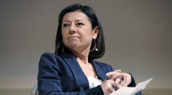 De Micheli “Il Pd deve cambiare per trasformare la società”