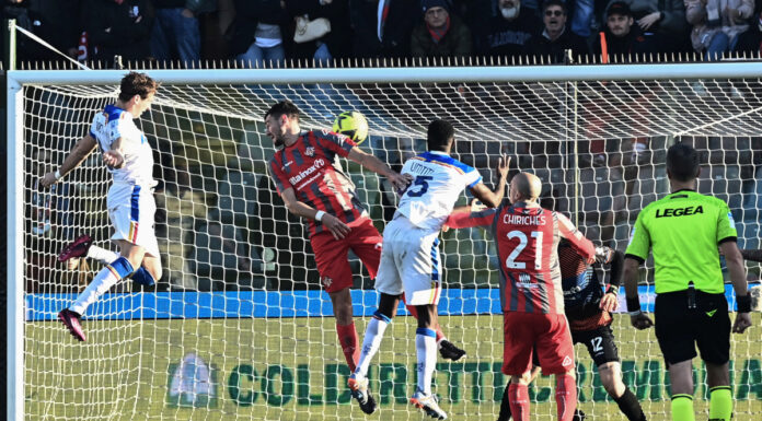 Baschirotto e Strefezza, il Lecce espugna Cremona