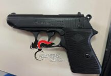 In classe con la pistola, studente 14enne denunciato a Napoli