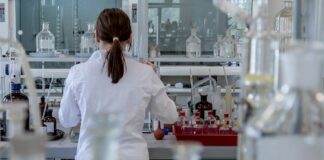 Roche, dati positivi per crovalimab nella EPN, una malattia rara