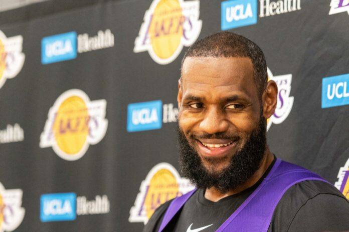 Training Los Angeles Lakers