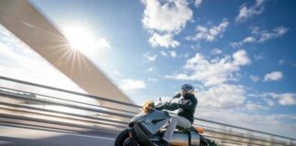 Bmw, nel 2022 record di vendite per moto e scooter