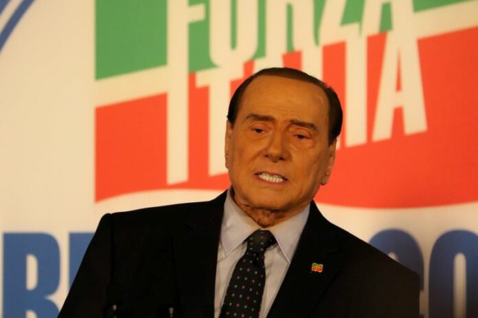 Napoli Silvio Berlusconi alla convention di Forza Italia