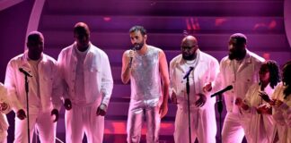 Sanremo, Marco Mengoni vince la serata delle cover