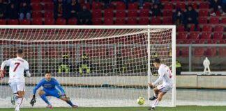 Dybala rimedia all’autogol di Ibanez, Lecce-Roma 1-1