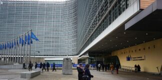 La Commissione Ue rivede al rialzo la crescita italiana, +0,8% nel 2023