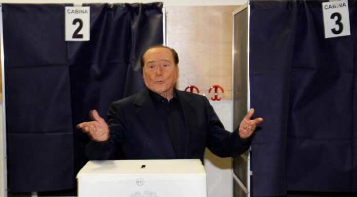 Berlusconi chiama Meloni e Salvini “Governo forte, sarà di legislatura”