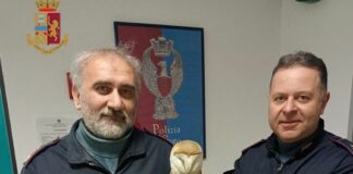 Alla stazione di Catania gli agenti della Polizia ferroviaria salvano un barbagianni ferito