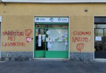 Milano, scritte contro la Cisl sui muri della sede di Bicocca
