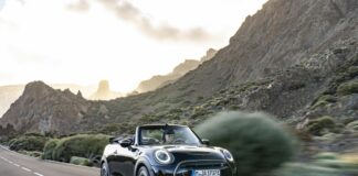Arriva la prima Mini Cooper SE Cabrio completamente elettrica