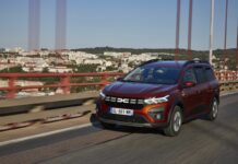 Dacia Jogger Hybrid 140, la family car ibrida più accessibile