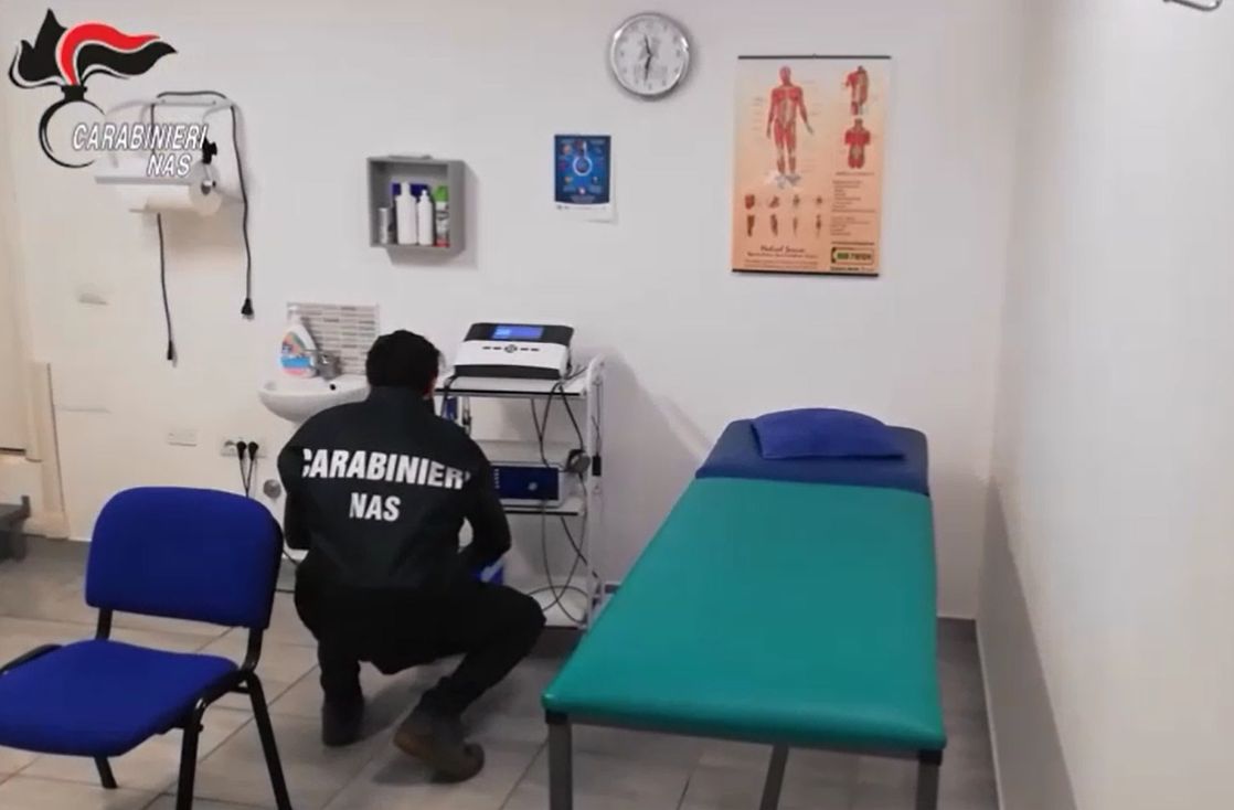 Controlli dei Nas a medici di famiglia e pediatri, denunce nel Catanese Controlli dei Nas a medici di famiglia e pediatri, denunce nel Catanese