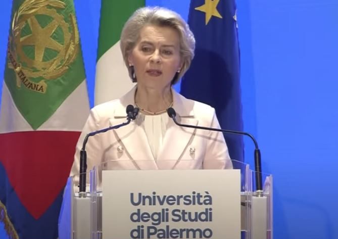 Von der Leyen “Putin nega all’Ucraina il diritto di esistere”