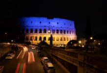 Ucraina, Acea illumina Colosseo e Campidoglio per solidarietà