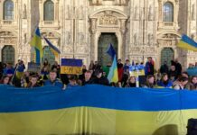 La comunità ucraina di Milano in piazza per la pace