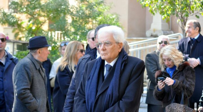 Crotone, Mattarella “Europa governi fenomeno migratorio”