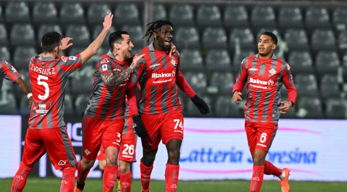 Prima vittoria per la Cremonese, 2-1 sulla Roma