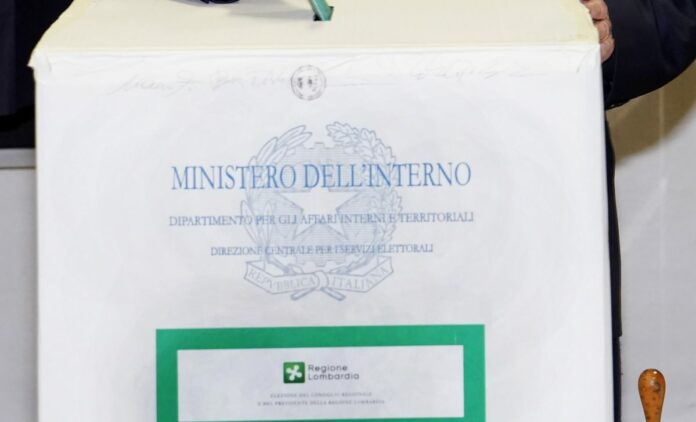 Elezioni Regionali della Lombardia ,Silvio Berlusconi si reca a votare
