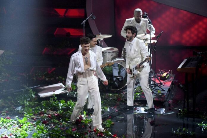 Sanremo, 73° Festival della Canzone italiana, Prima Puntata. Blanco si arrabbia sul palco